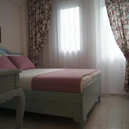 Hotel Forever