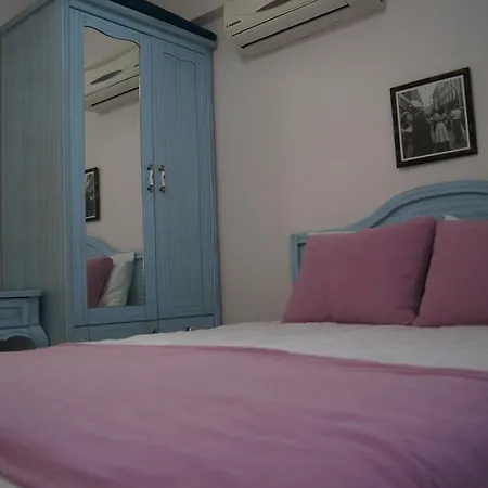 Hotel Forever