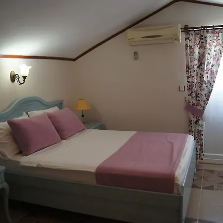 Forever Hotel
