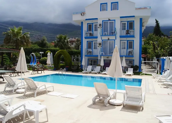 Отель Forever 2*