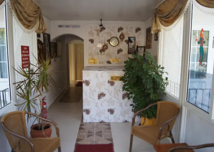 Отель Forever 2*